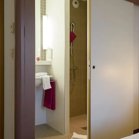 Hotel Brit Croix Blandin