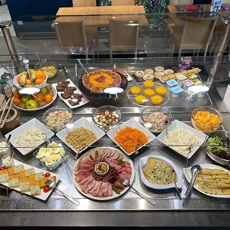 Hotel Brit Croix Blandin