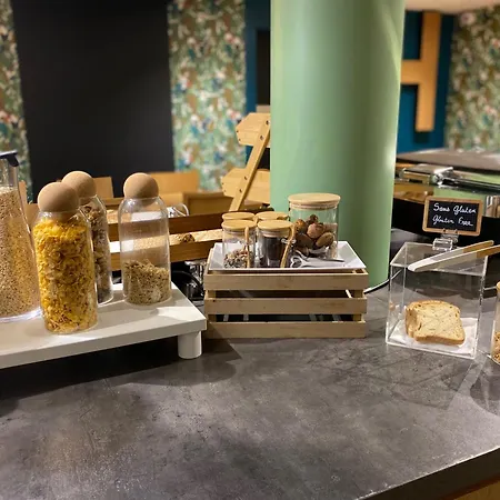 Hotel Brit Croix Blandin