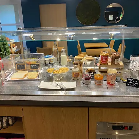 Hotel Brit Croix Blandin 3*