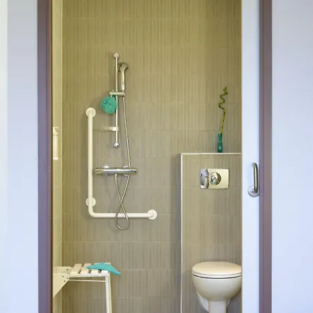 Hotel Brit Croix Blandin Remeš