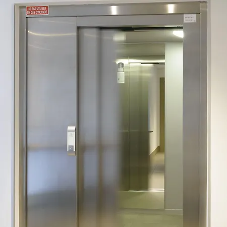 Hotel Brit Croix Blandin 3*