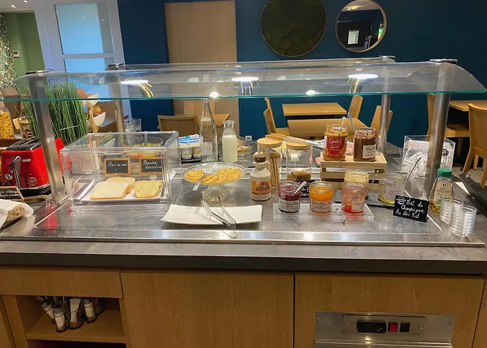 Hotel Brit Croix Blandin 3*